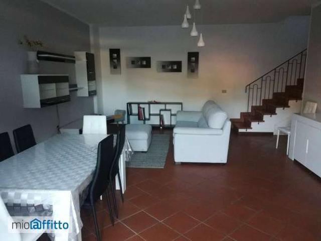 casa arredata Camaiore paese