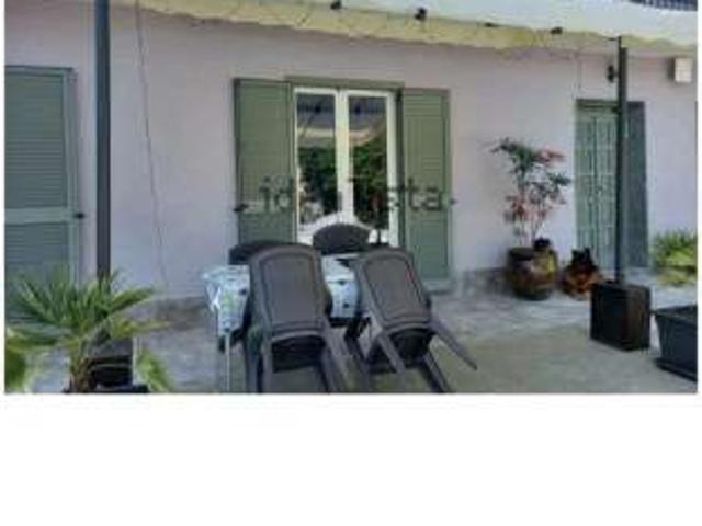casa arredata con terrazzo Vesime