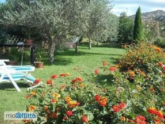 casa arredata con terrazzo Baja sardinia