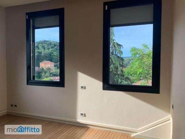 casa arredata con terrazzo Colli