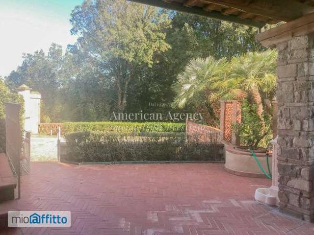 casa arredata con terrazzo Isolotto e legnaia