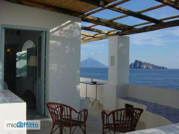casa arredata con terrazzo Panarea