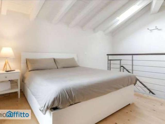 casa arredata con terrazzo Pavia