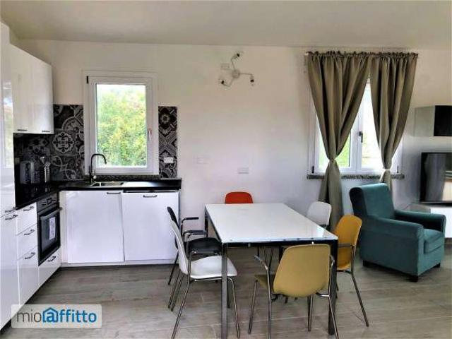 casa arredata con terrazzo Porto pino