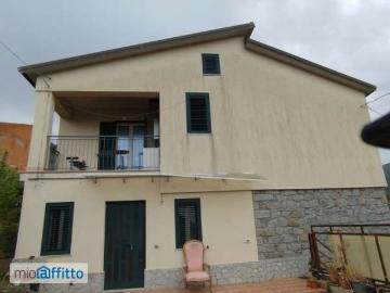 casa arredata con terrazzo Sinagra