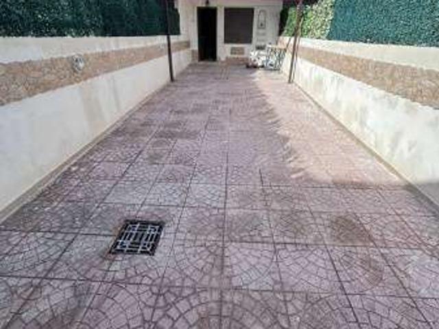 casa arredata con terrazzo Soccavo