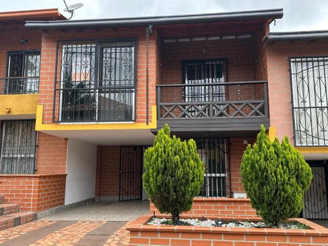 Casa arriendo El Porvenir