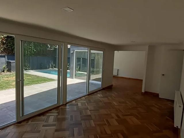 Casa Arriendo Remodelada Moderna & Luminosa 5 Dorm. Vitacura