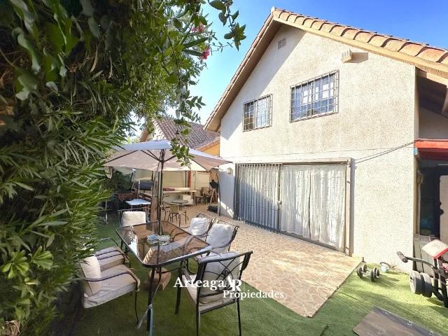 Casa Arriendo Sierra Chicureo, G.comunes Incluidos,fin Oct