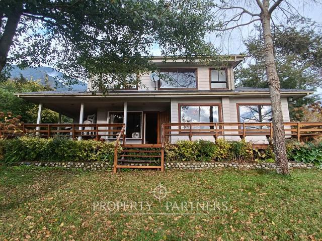 Casa arriendo verano frente al lago Panguipulli