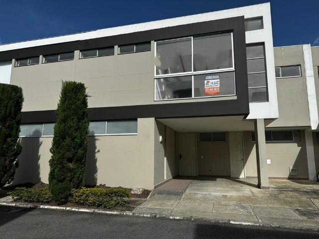Casa arriendo/venta San Antonio