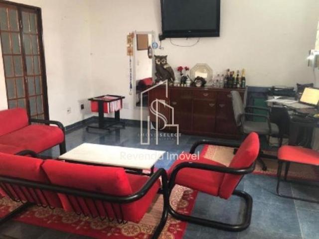 CASA ASSOBRADA RESIDENCIAL DE 112M² COM 5 DORMITÓRIOS,3 BANHEIROS E 2 VAGAS Á VENDA NA VILA MADALENA