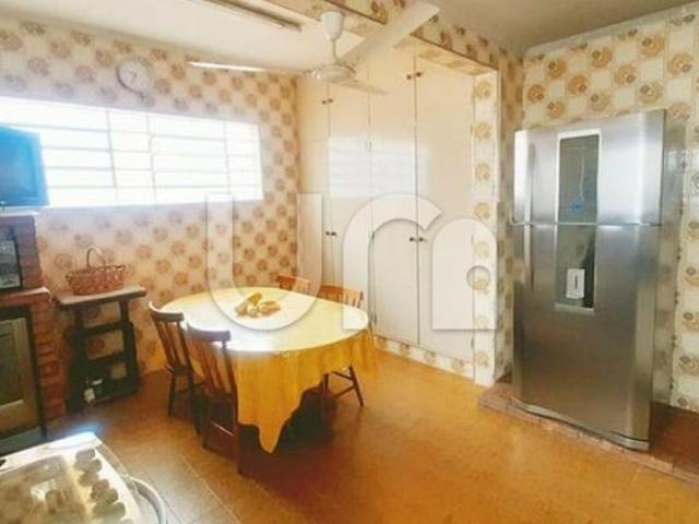Casa assobradada à venda com 200m² Mirandópolis, São Paulo