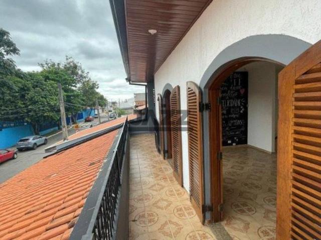 Casa Assobradada Ampla com 6 Dorm no Jardim Venenza SJC/SP