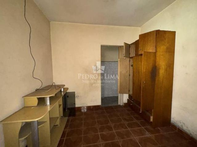 Casa assobradada, com 3 quartos, 1 vaga, não aceita financiamento, no Jardim Nordeste Arthur Alvim