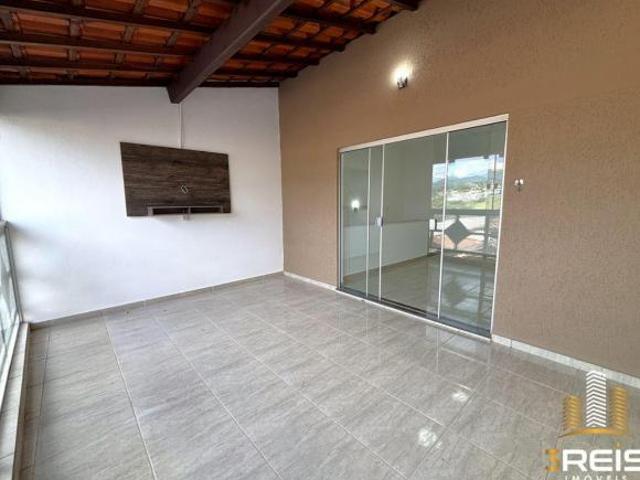 CASA ASSOBRADADA COM MÓVEIS PLANEJADOS NO BELA VISTA EM SOCORRO/SP