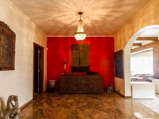 Casa assobradada comercial ou residencial em excelente localização, 600 m2 e 4 vagas