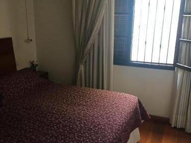 Casa Assobradada PORTERIA FECHADA com churrasqueira, 3 dormitórios, 3 banheiros e toda Mobiliada
