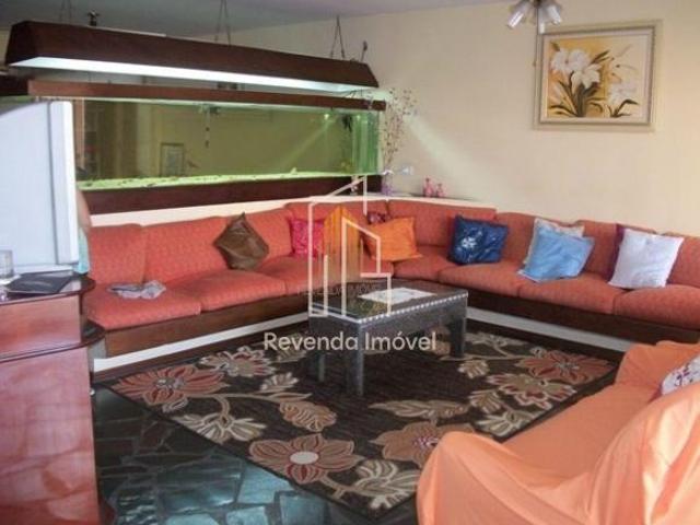 Casa Assobradada Residencial a venda com 600m² 5 dormitórios 2 suítes e 6 vagas no Brooklin Novo SP