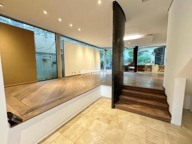 Casa Assobradada 4 Quartos 2 Suites 5 Vagas no Morumbi