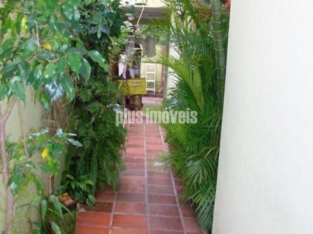 Casa Assobradada 4 Quartos 2 Suites 2 Vagas no Jardim Guedala!