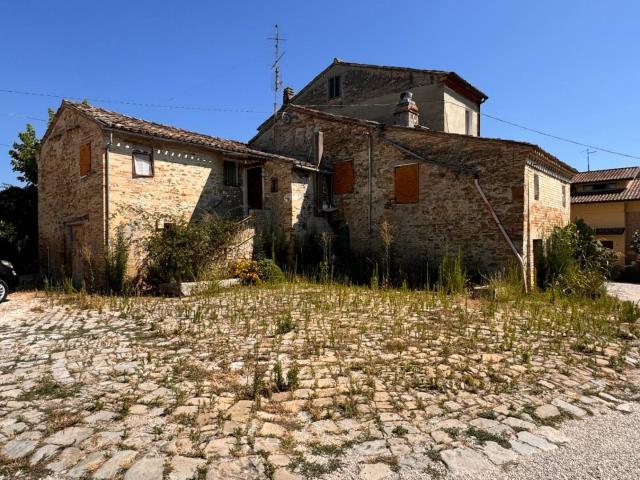Casa associata in vendita a Falerone, Piane di Falerone