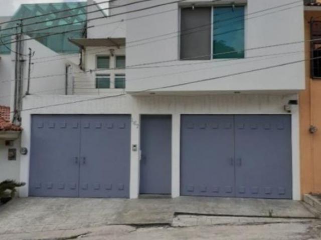 Casa Bugambilias