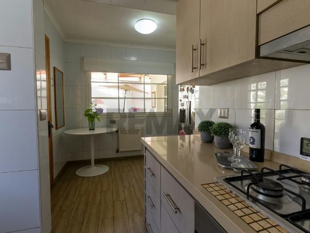 Casa bustos plaza uruguay | 5 dormitorios por 18500.00 en Providencia