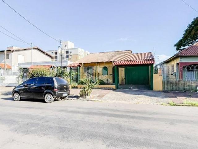 Casa Bairro Cavalhada em amplo terreno