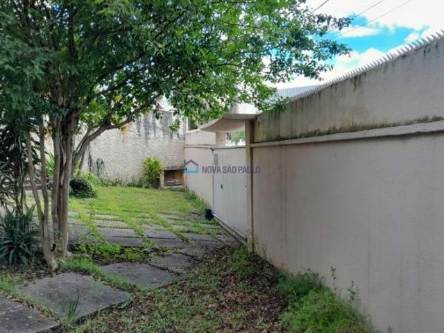Casa Bairro Jabaquara. Vago. 340m² terreno. 3 quartos. 3 vagas