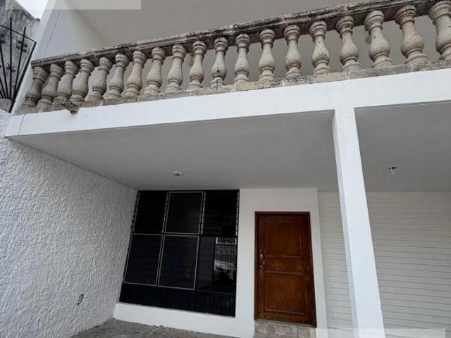 Hermosa casa en venta en Balcones de Oblatos