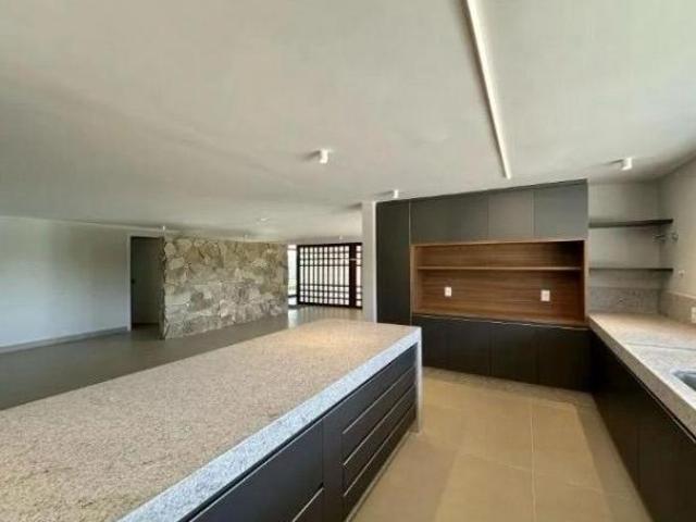 CASA BANDEIRANTES | 4 SUÍTES | 8 VAGAS BAIRRO BANDEIRANTES |R$ 6.900.000,00
