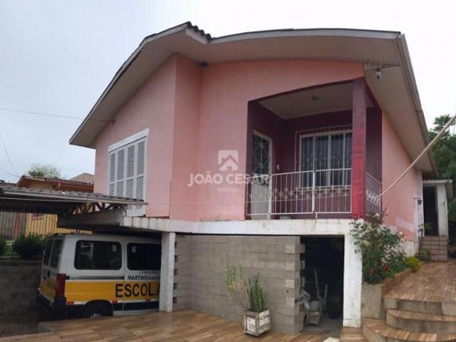 CASA BEM CONSERVADA