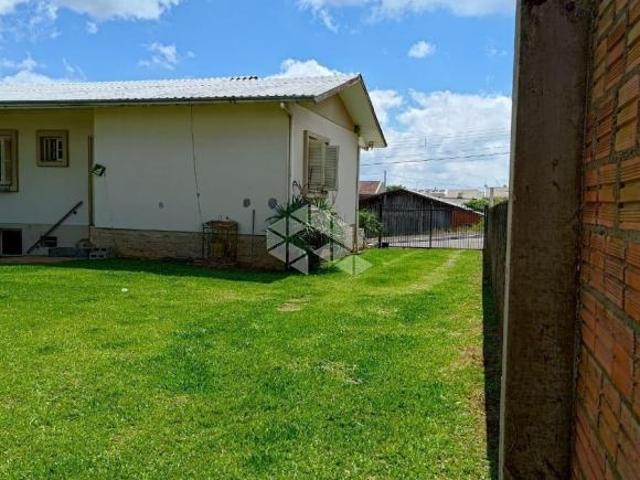 Casa bem localizada no Bairro Monte Verde
