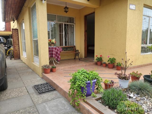 Casa bien ubicada,amplio terreno y buena conectividad,metro