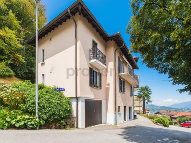 Casa bifamiliare a Viganello con vista su Lugano ideale come residenza o investimento