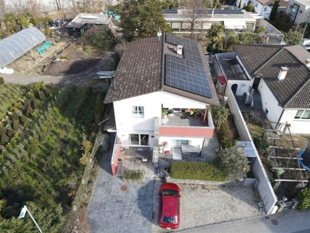 Casa bifamiliare in buonissimo stato / Zweifamilienhaus in Top Zustand