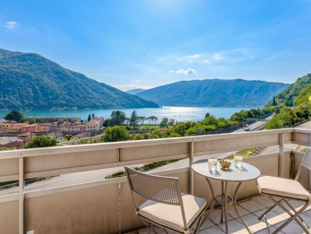 CASA BIFAMILIARE 6.5 LOCALI RINNOVATA VISTA LAGO A MAROGGIA