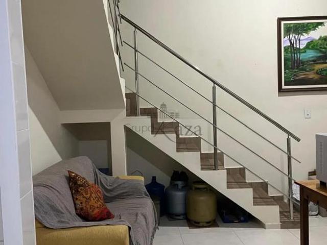 Casa Bosque dos Eucaliptos 4 Dormitórios 128m²