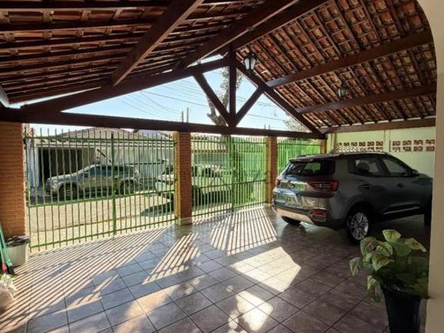 Casa Bosque dos Eucaliptos 3 Dormitórios com Edícula 250m²