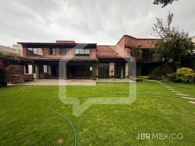 Casa Bosques de las Lomas