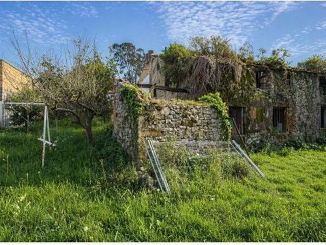 CASA, CUADRA Y JARDIN EN COBRECES