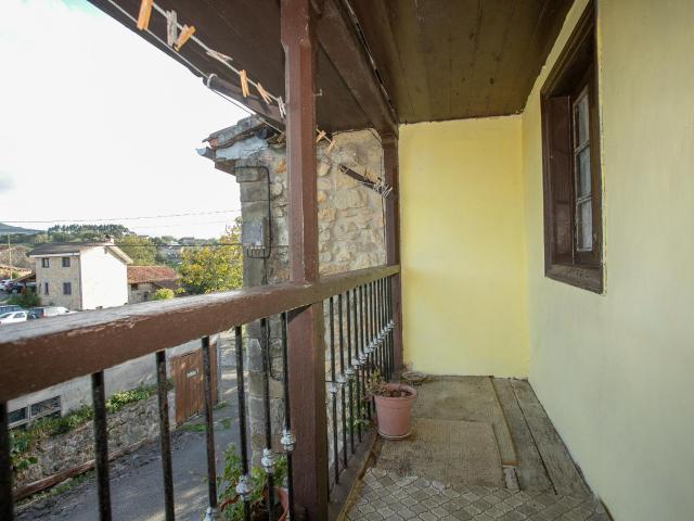 CASA CUADRA Y JARDÍN LUEY