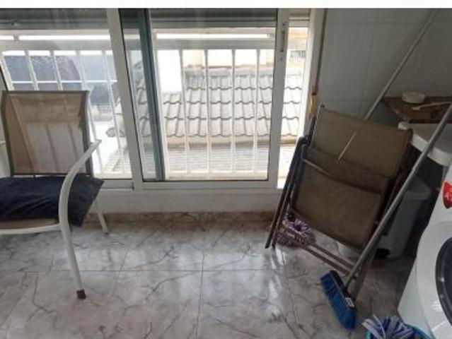 CASA CUATRO HABITACIONES CON GARAJE EN ALQUILER ANUAL