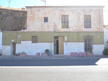 Casa Cueva: ¡La Aventura Comienza Aquí!
