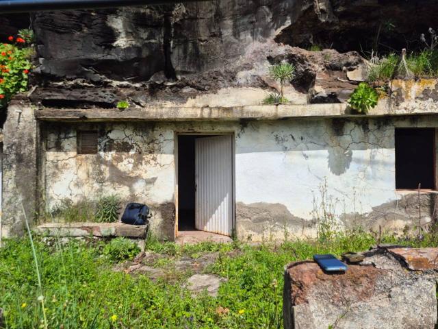 casa cueva rural con terreno