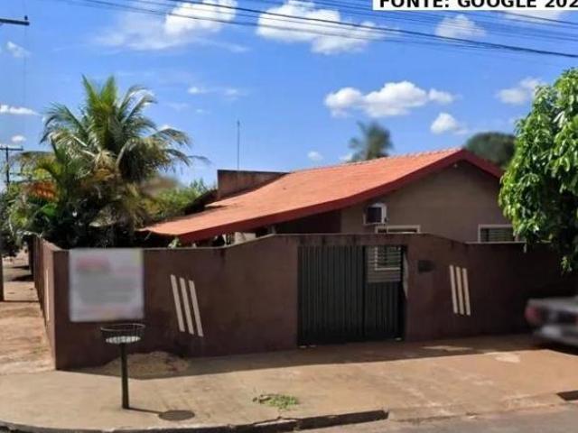 Casa c/ 420m² em Goiatuba/GO