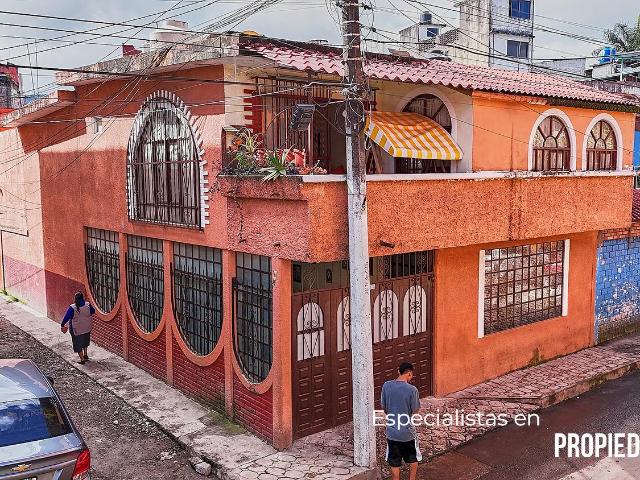 Casa C?ntrica Ideal para Negocio
