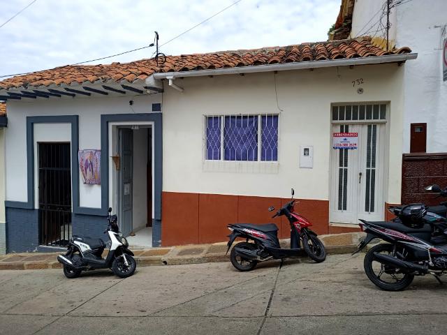 CASA CALLE 12 # 7 32/34, CENTRO, San Gil
