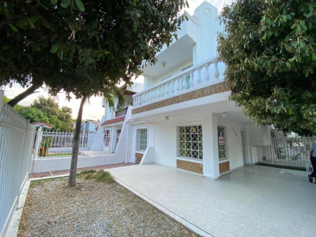 CASA CALLE 24 15 68 ALCAZAREZ, Alcazarez, Santa Marta